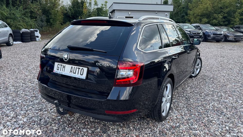 Skoda Octavia 2.0 TSI DSG Style - 16