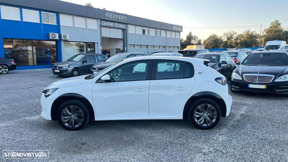 Peugeot e-208 - 5
