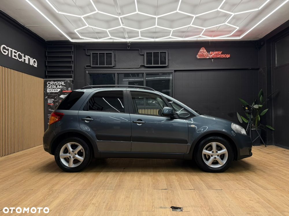 Suzuki SX4 1.6 GS / Premium - 3