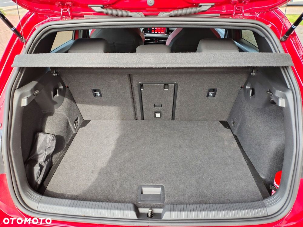Volkswagen Golf - 24