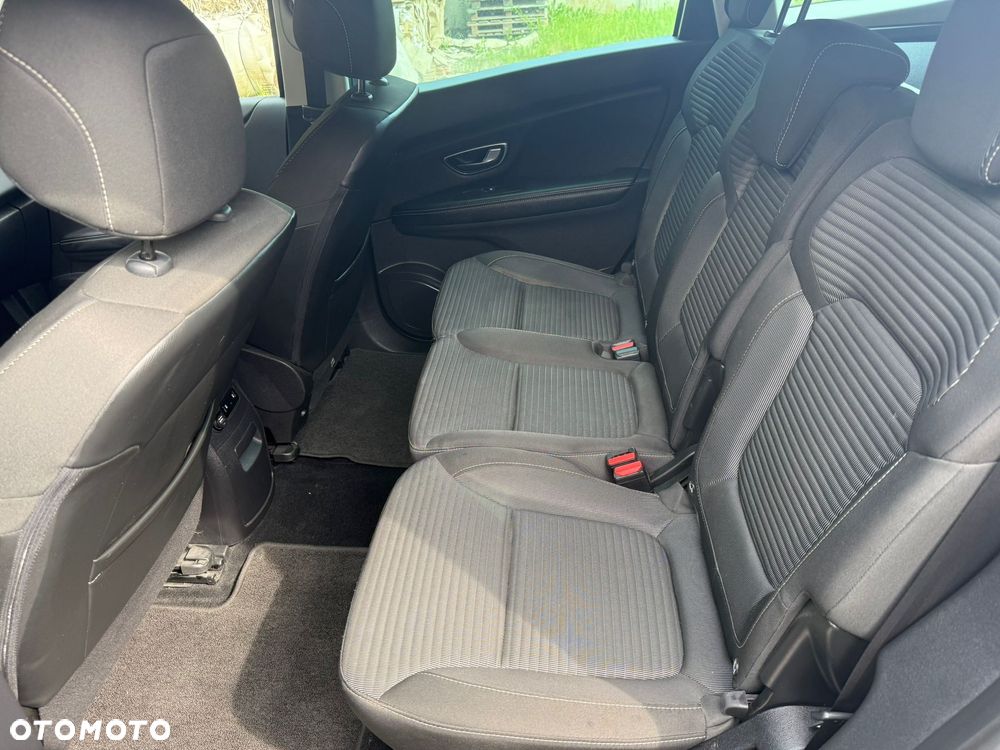 Renault Grand Scenic - 9