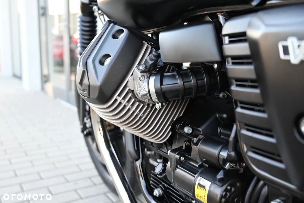 Moto Guzzi V7 - 22
