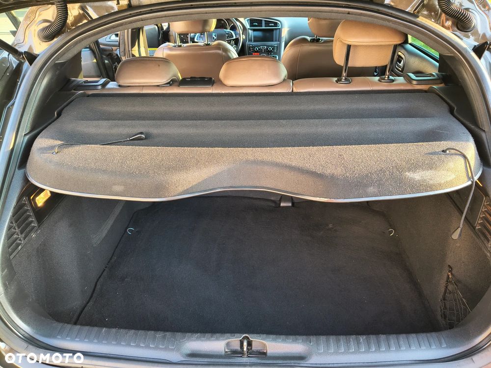 Citroën DS4 HDi 165 SoChic - 17