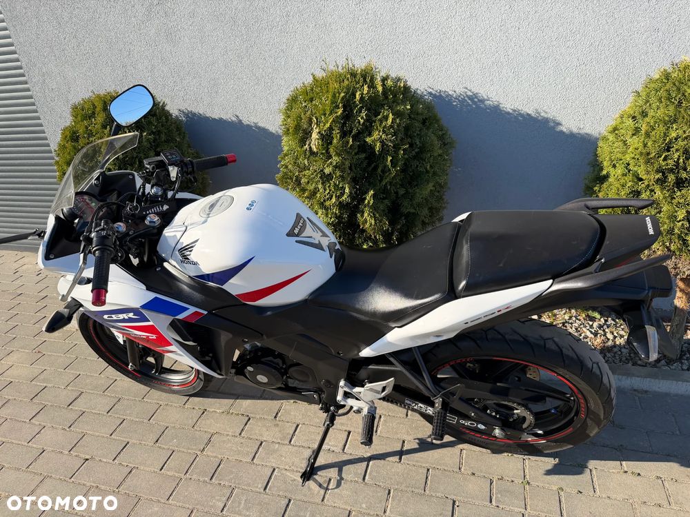 Honda CBR - 36