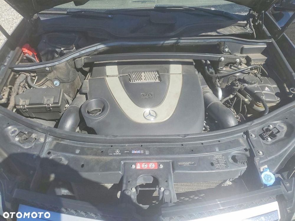 Mercedes-Benz GL 450 - 12