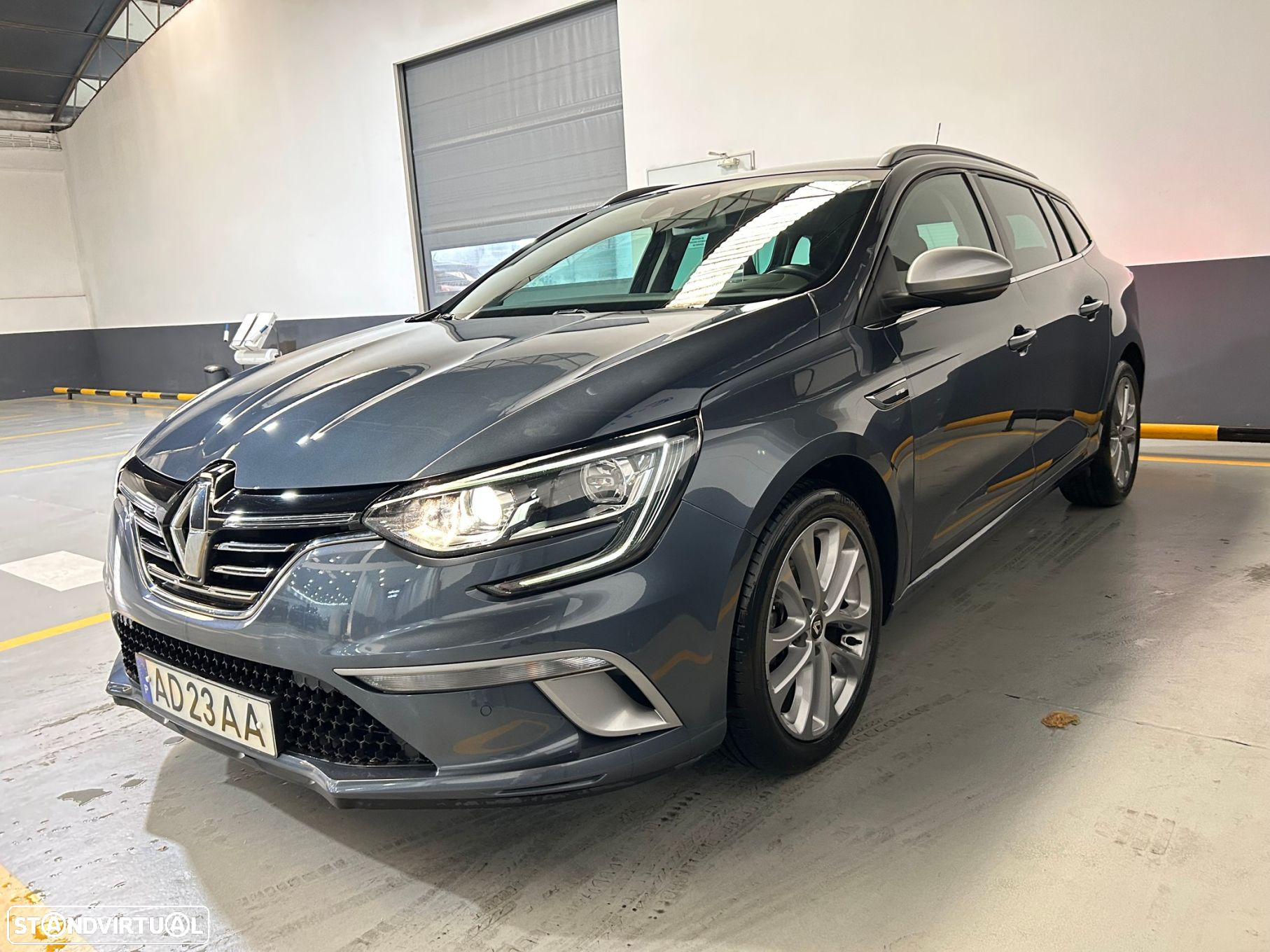 Renault Mégane Sport Tourer 1.5 Blue dCi GT Line - 4