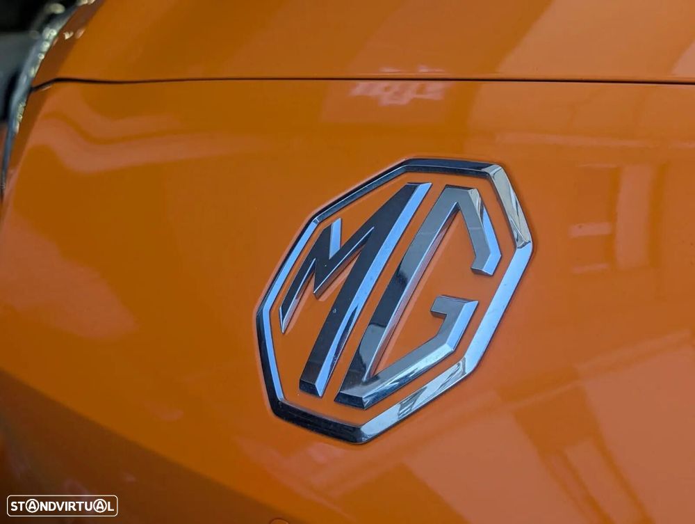 MG MG4 64 kWh Luxury - 10