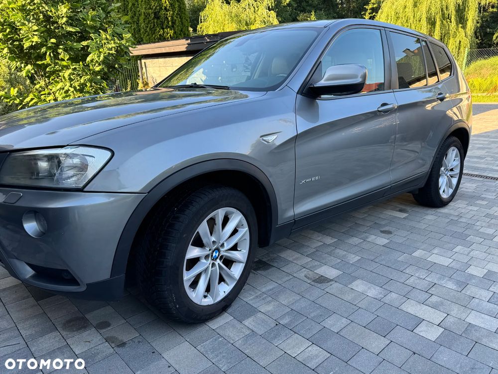 BMW X3 28i xDrive - 3