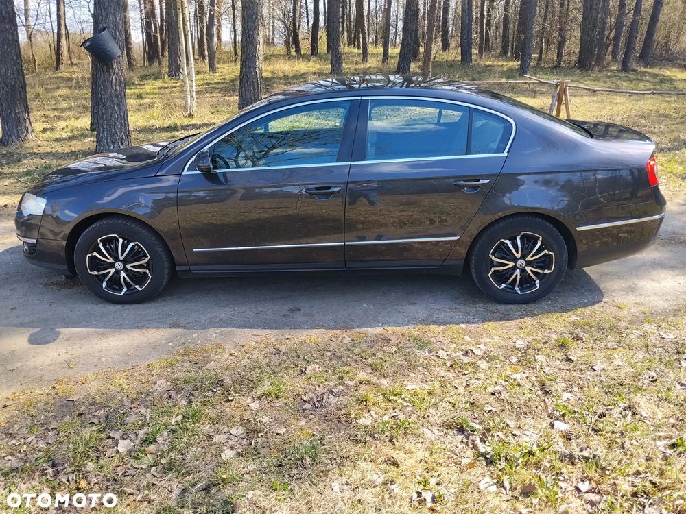 Volkswagen Passat 1.9 TDI Trendline - 2