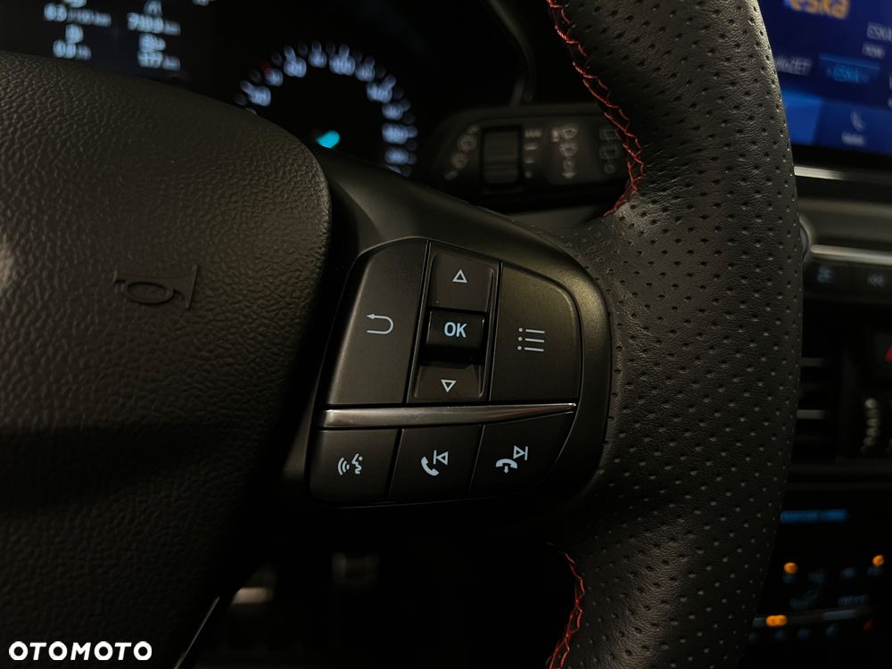 Ford Focus 1.5 EcoBoost ST-Line - 34