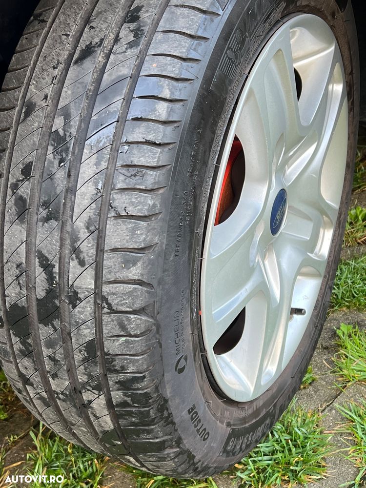 Ford Focus 1.6 TDCi Anniversary - 12