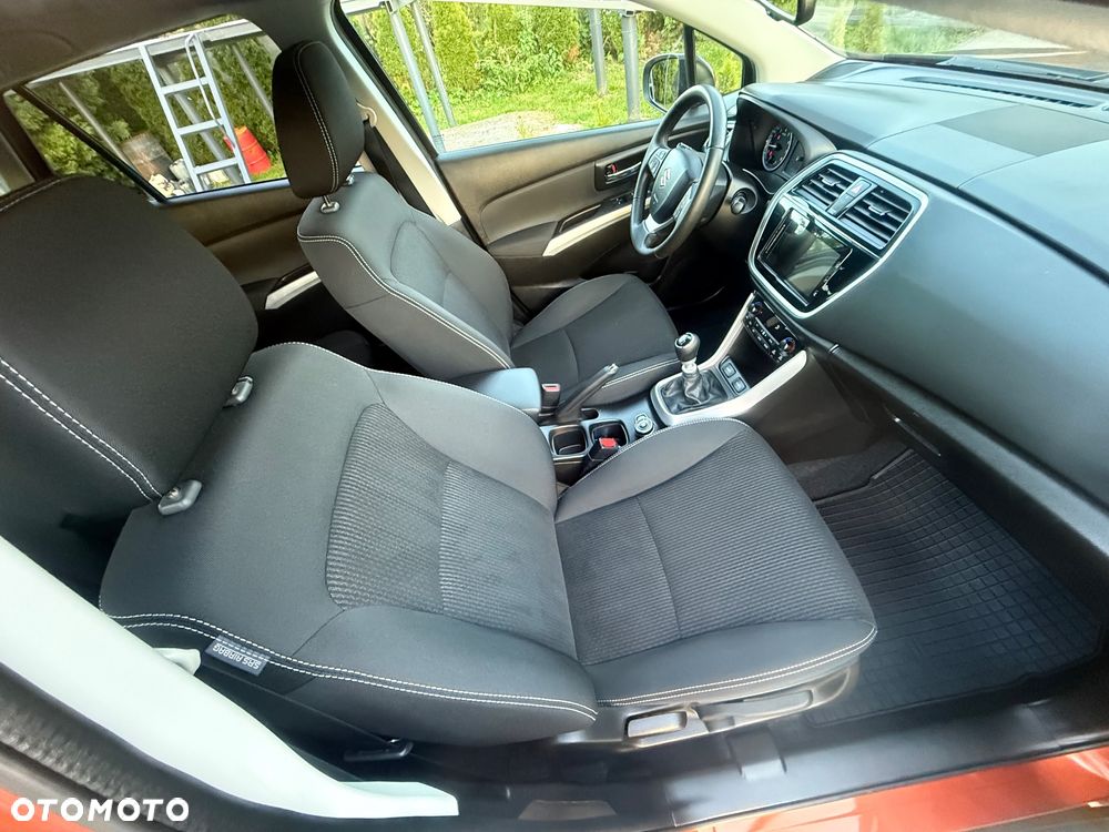 Suzuki S-Cross - 27