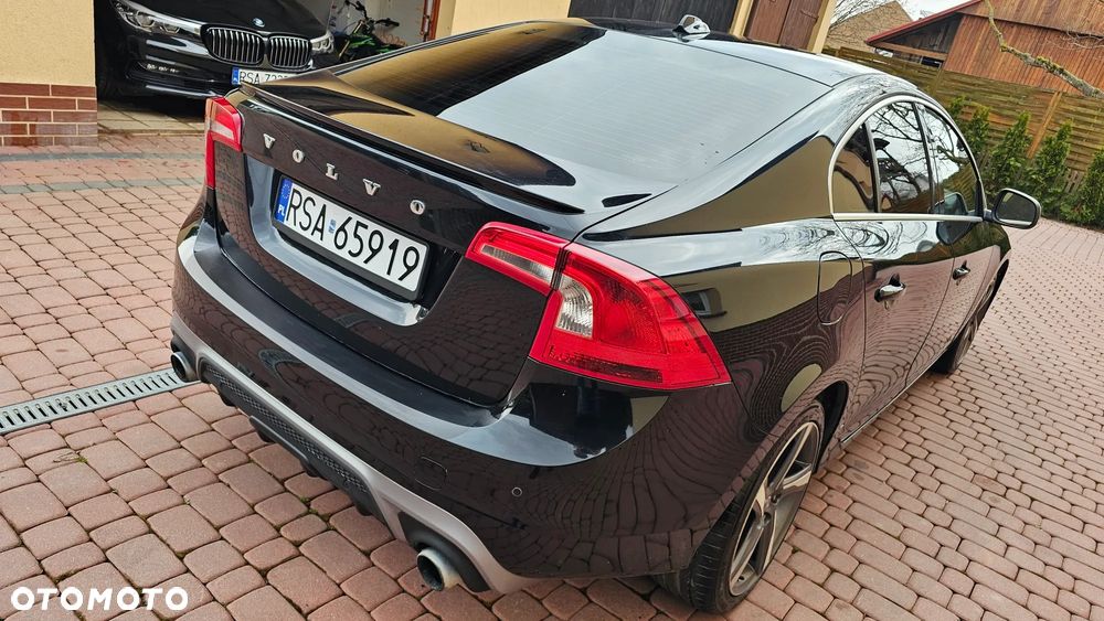 Volvo S60 T3 R-Design Summum - 28