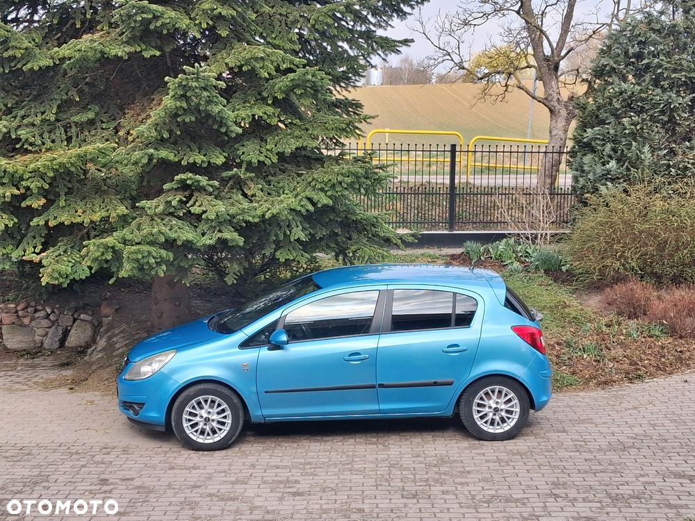 Opel Corsa 1.2 16V Cosmo - 8