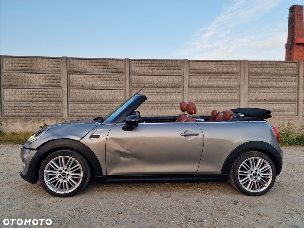 MINI Cooper D Cabrio - 6