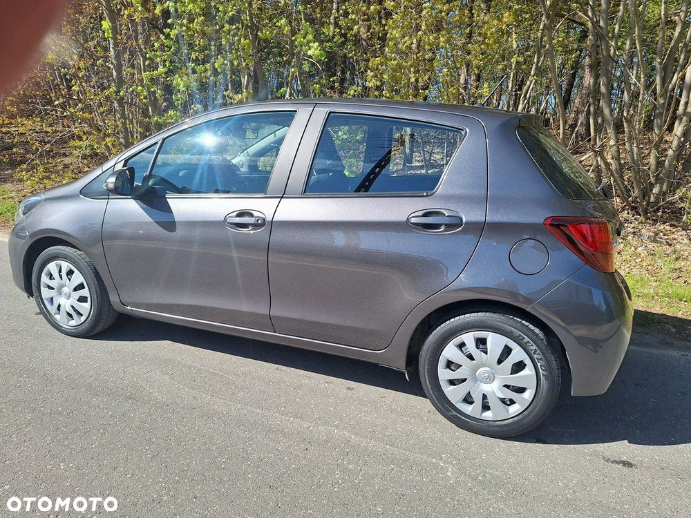 Toyota Yaris - 33