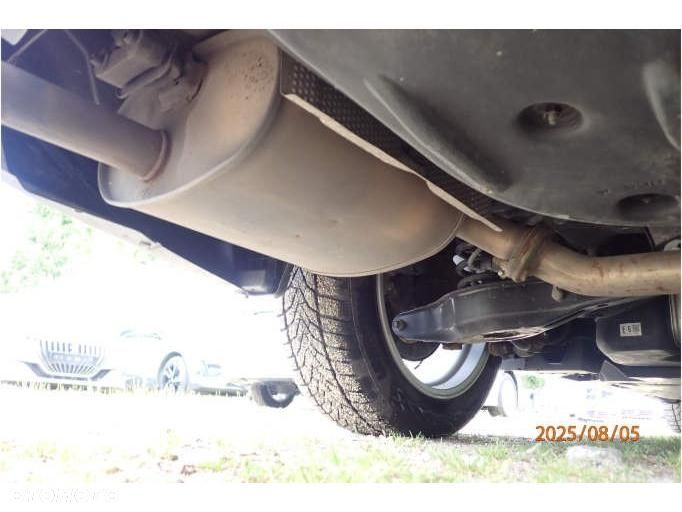 Toyota Camry - 33