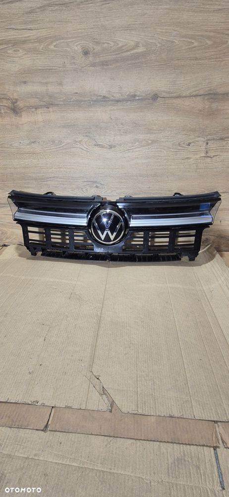 VW MULTIVAN T7 ATRAPA GRILL 22- - 1