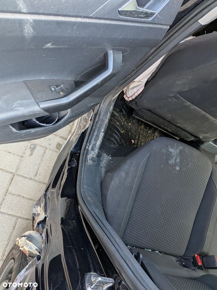 Volkswagen Polo 1.0 TSI Blue Motion - 9