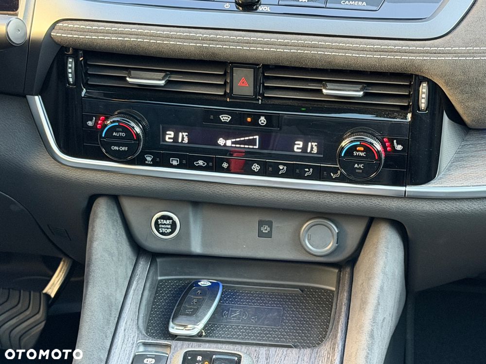 Nissan Qashqai 1.3 DIG-T MHEV Xtronic Tekna+ - 23