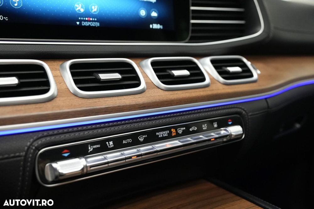 Mercedes-Benz GLS - 29