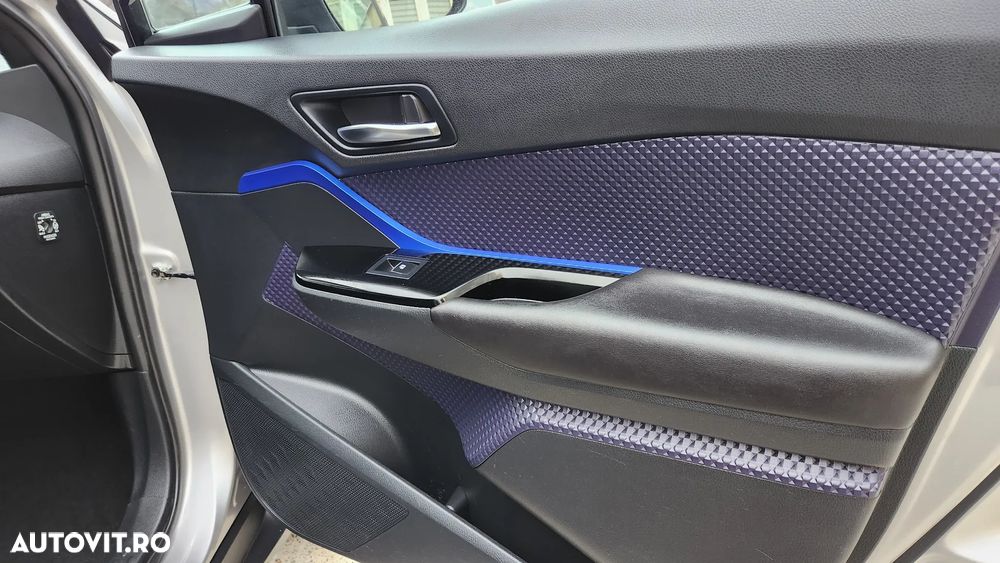 Toyota C-HR 1.8 HSD 122 CP 4x2 CVT C-ult Style bi-tone - 26