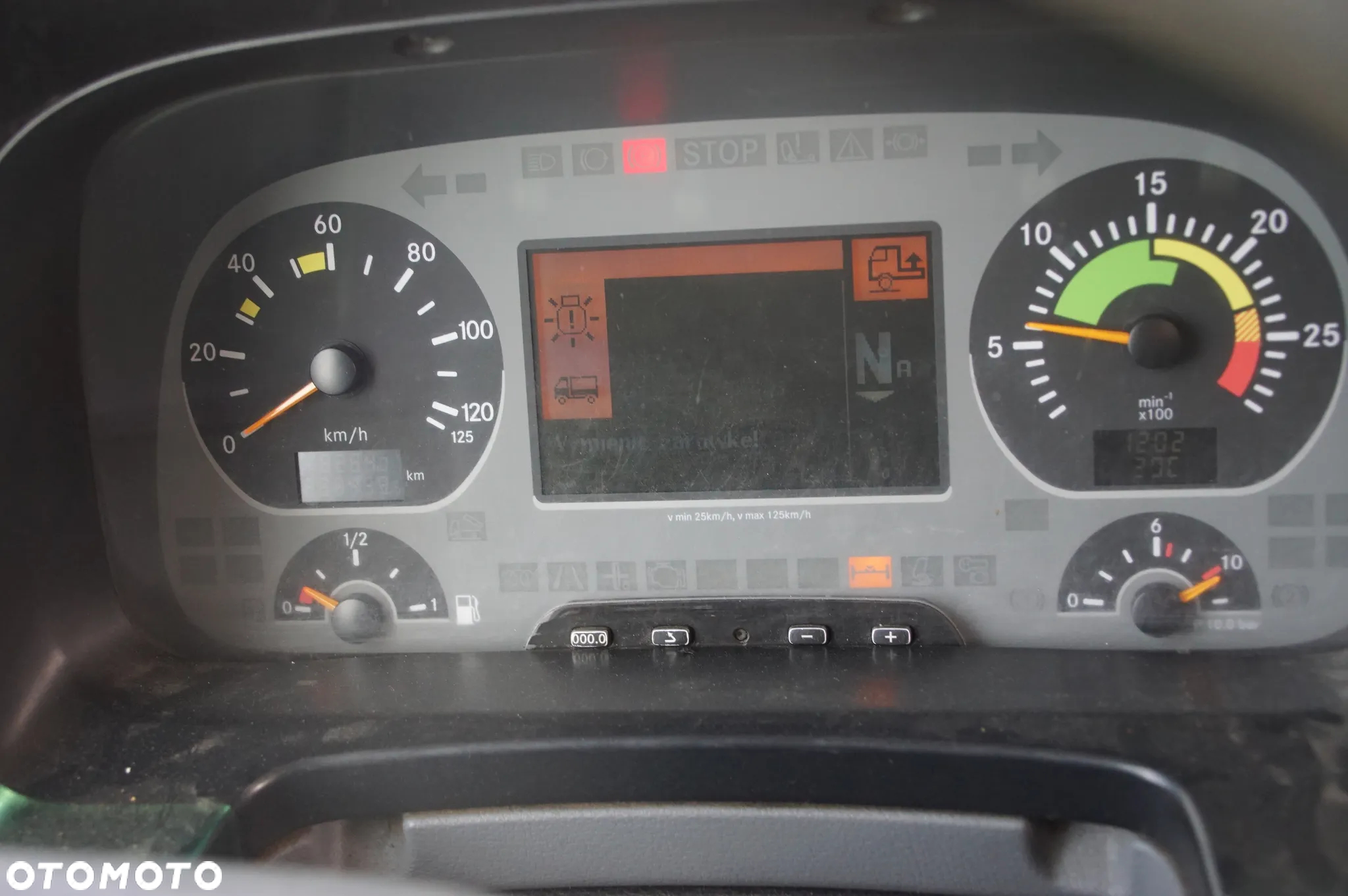 Auto na części - Mercedes Actros 2532 MP2 12.0 OM501LA OM 501 LA410 KM G211-16 2005R Lusterko Lampa Koło Szyba Atrapa Skrzynia Silnik Most Komputer Licznik Drzwi Moduł Grill Sterownik Lampa Zderzak Kabina - 11