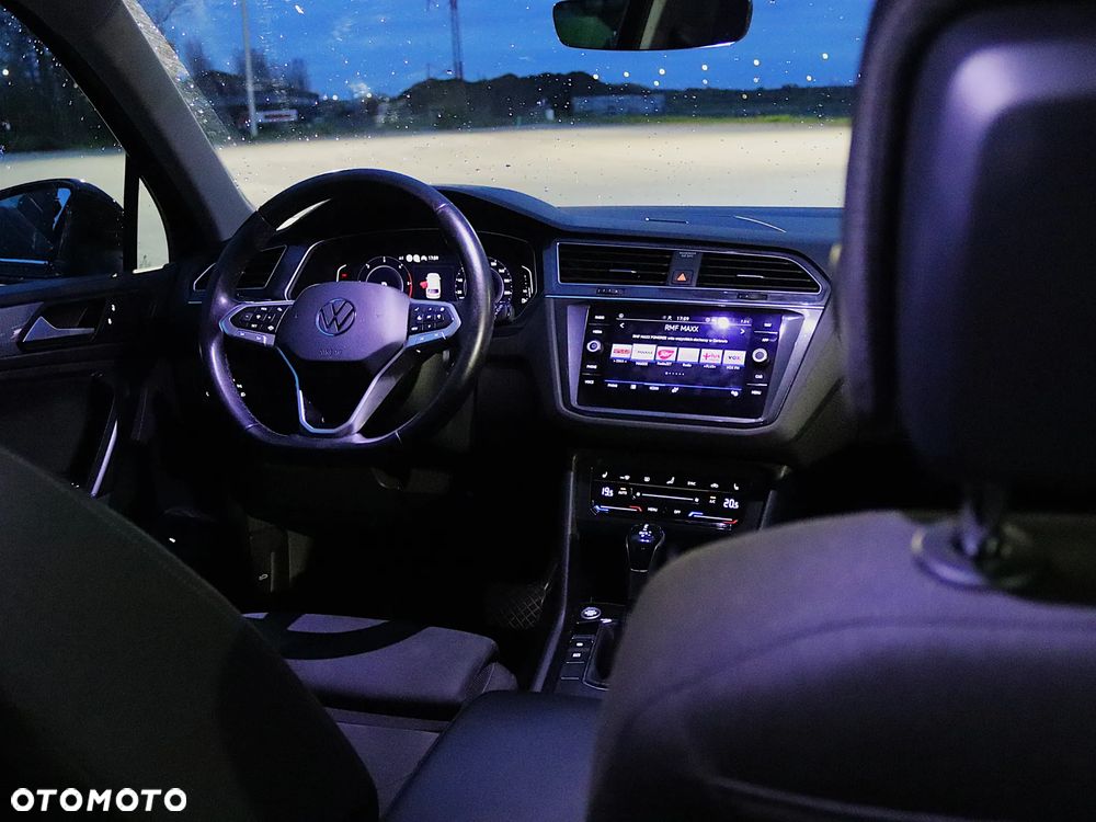 Volkswagen Tiguan - 9