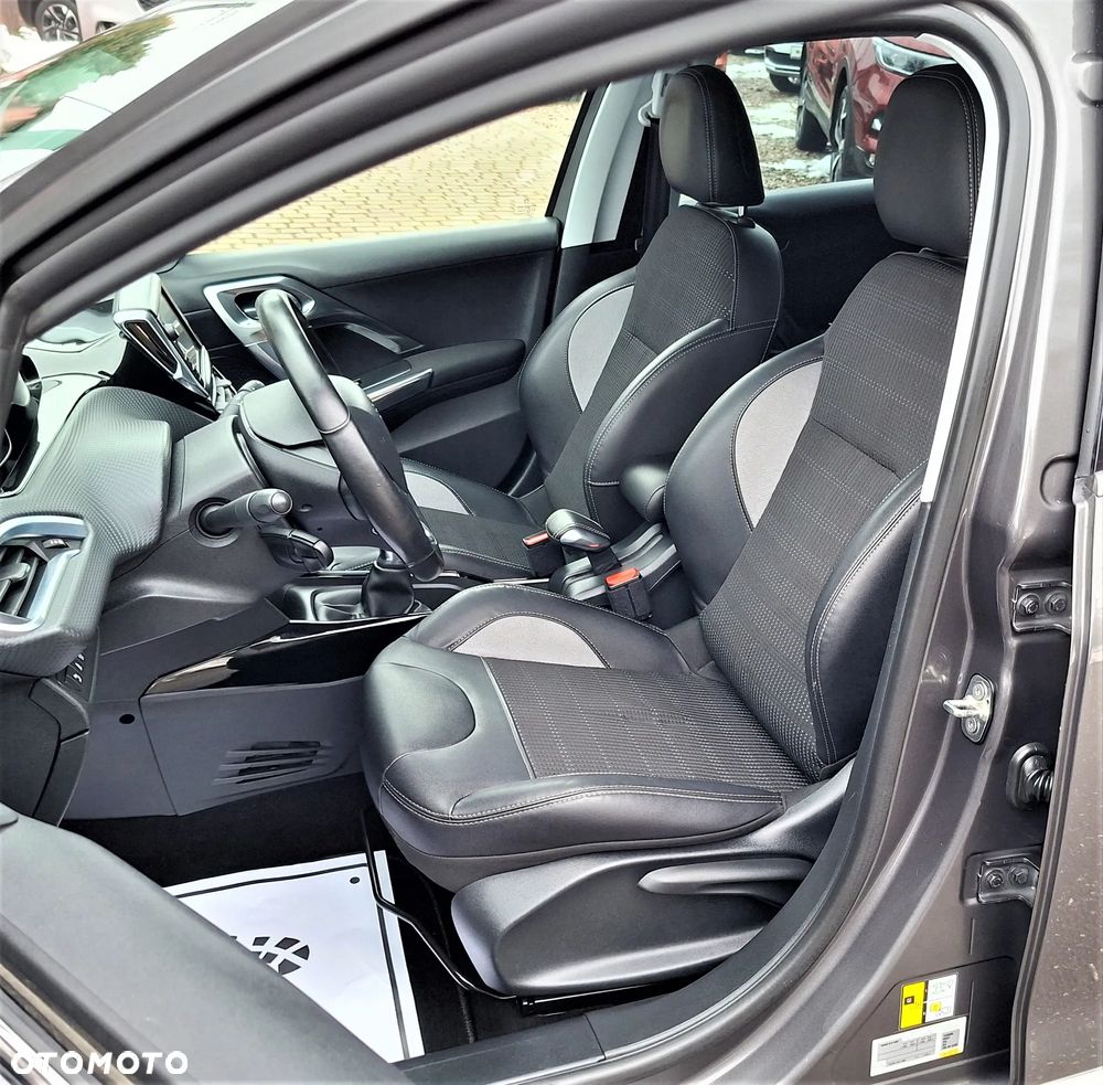 Peugeot 2008 PureTech 110 Stop&Start Allure - 19