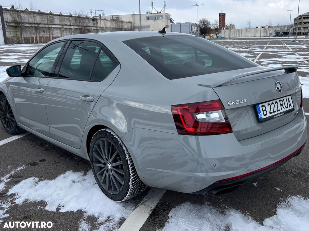 Skoda Octavia 2.0 245 TSI DSG RS - 4