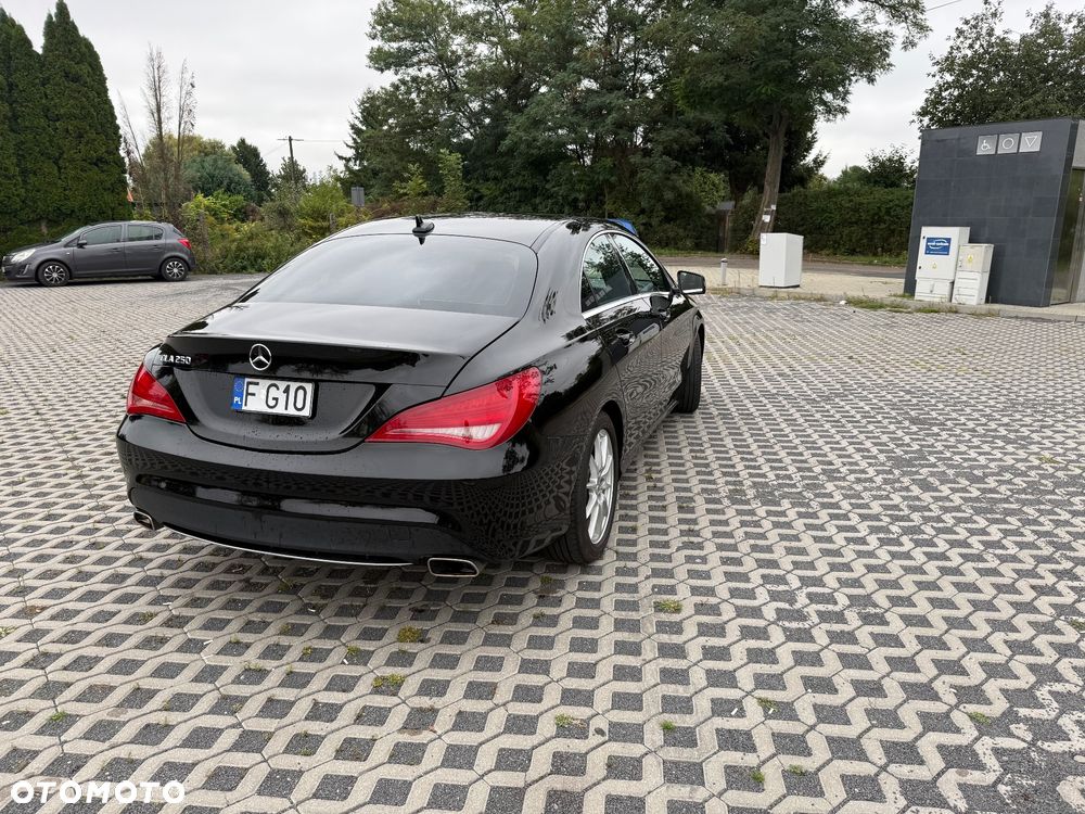 Mercedes-Benz CLA 250 7G-DCT AMG Line - 6
