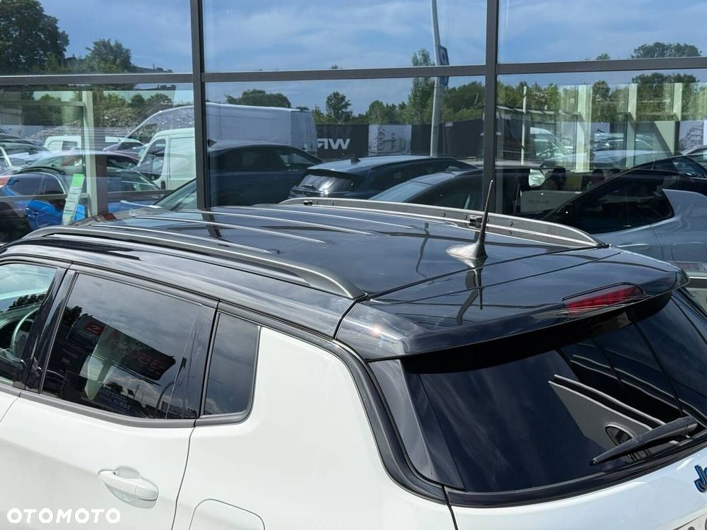 Jeep Compass - 12
