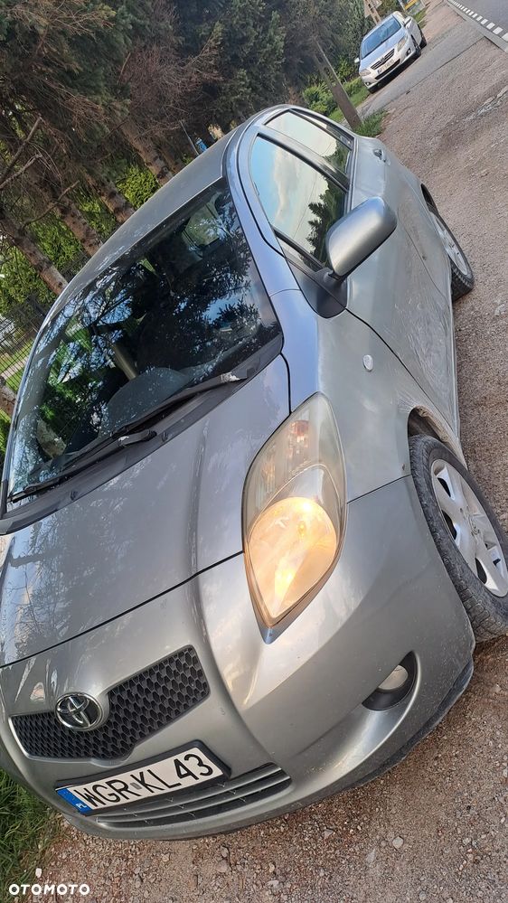 Toyota Yaris 1.3 Sol - 10