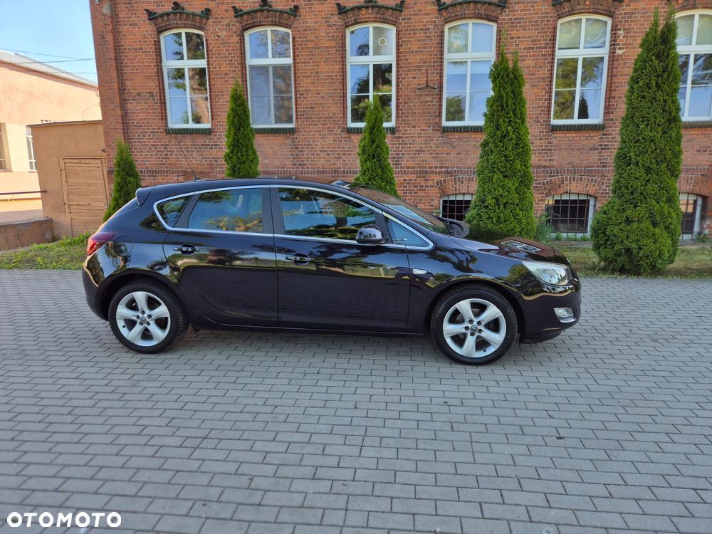 Opel Astra 1.4 ecoFLEX - 24