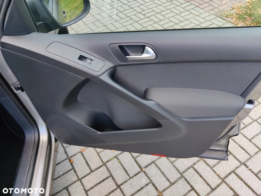 Volkswagen Tiguan 2.0 TDI BlueMot Trend&Fun - 31