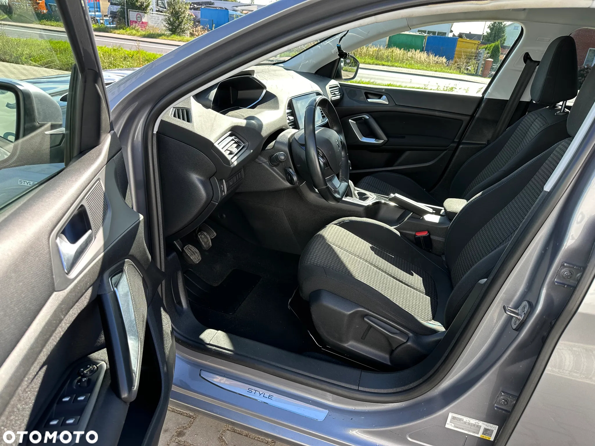 Peugeot 308 SW PureTech 110 Stop & Start Style - 11