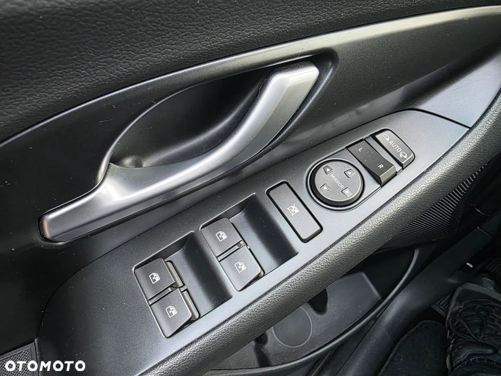 Hyundai i30 1.0 T-GDI Intro Edition - 19