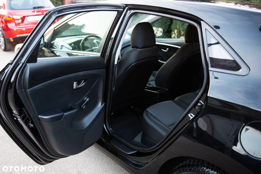 Hyundai i30 1.4 Premium - 28