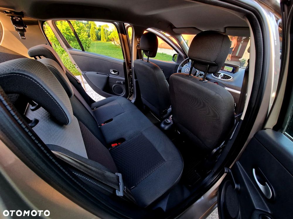 Renault Clio 1.2 16V Dynamique - 19