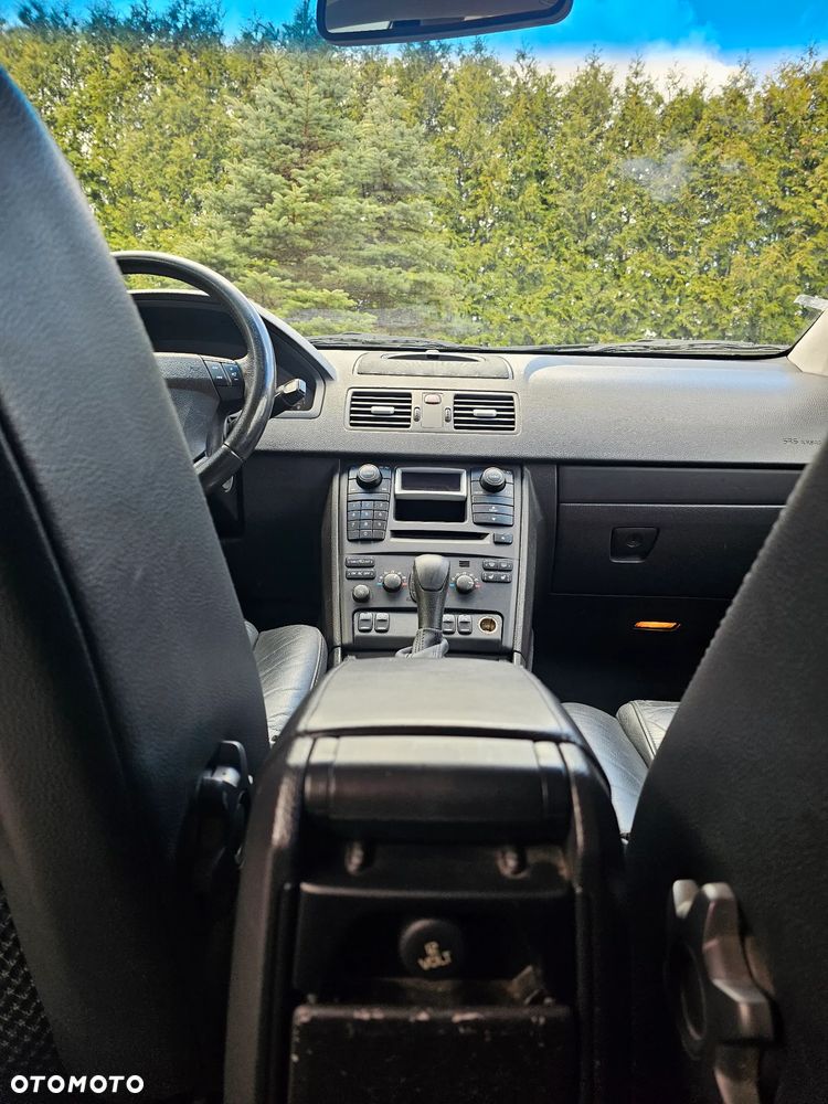 Volvo XC 90 2.4D Momentum - 9
