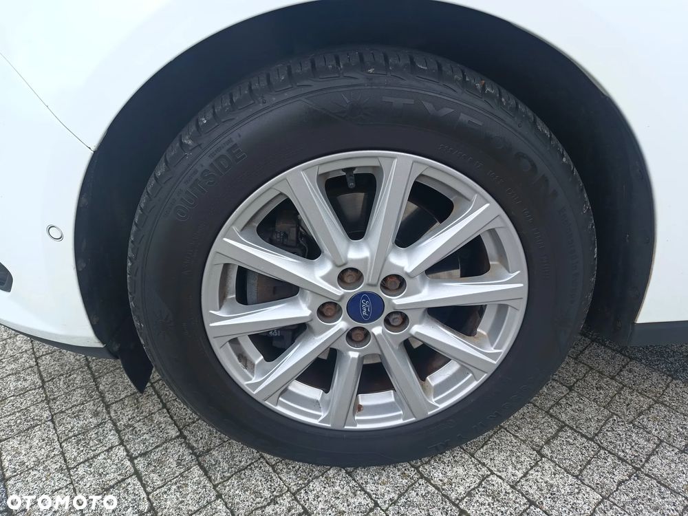 Ford S-Max 2.0 TDCi Titanium PowerShift - 15