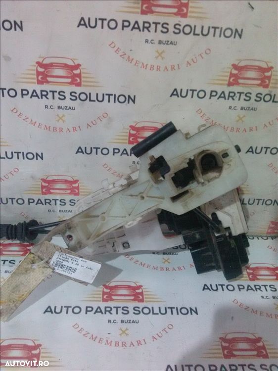contramaner usa stanga fata hyundai i 30 an fabr. 2008 - 1