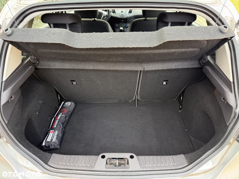 Ford Fiesta 1.25 Celebration - 15