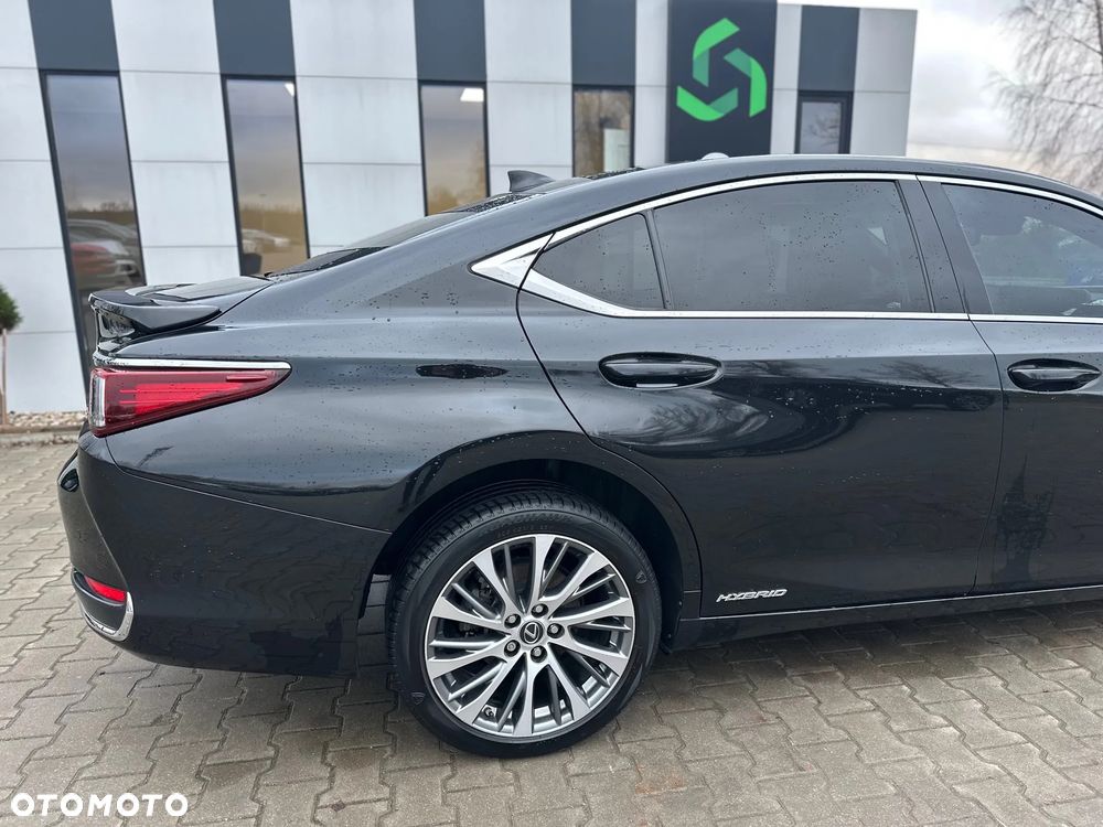 Lexus ES 300h - 6