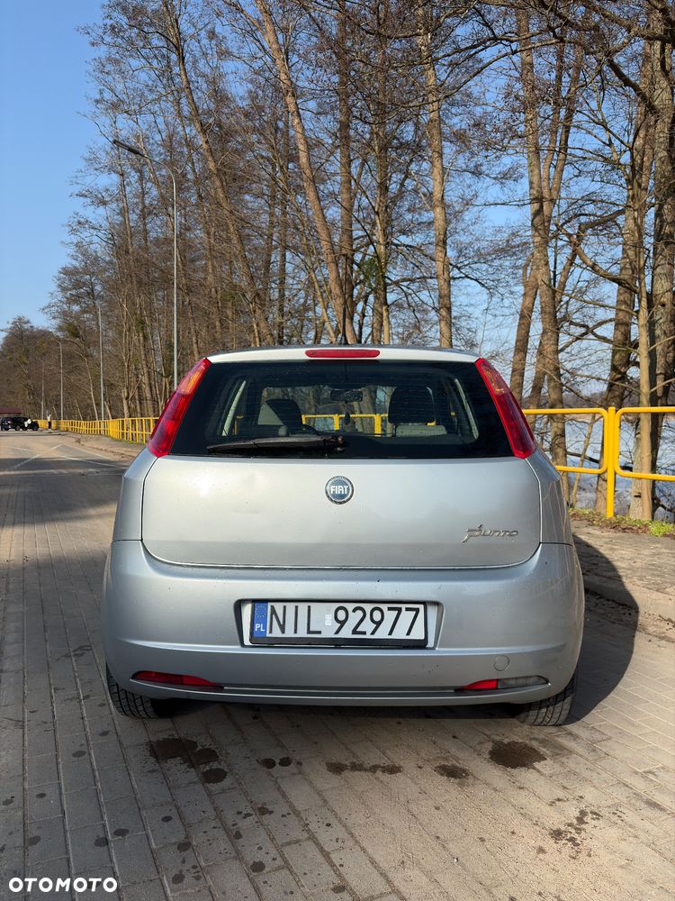 Fiat Grande Punto - 7