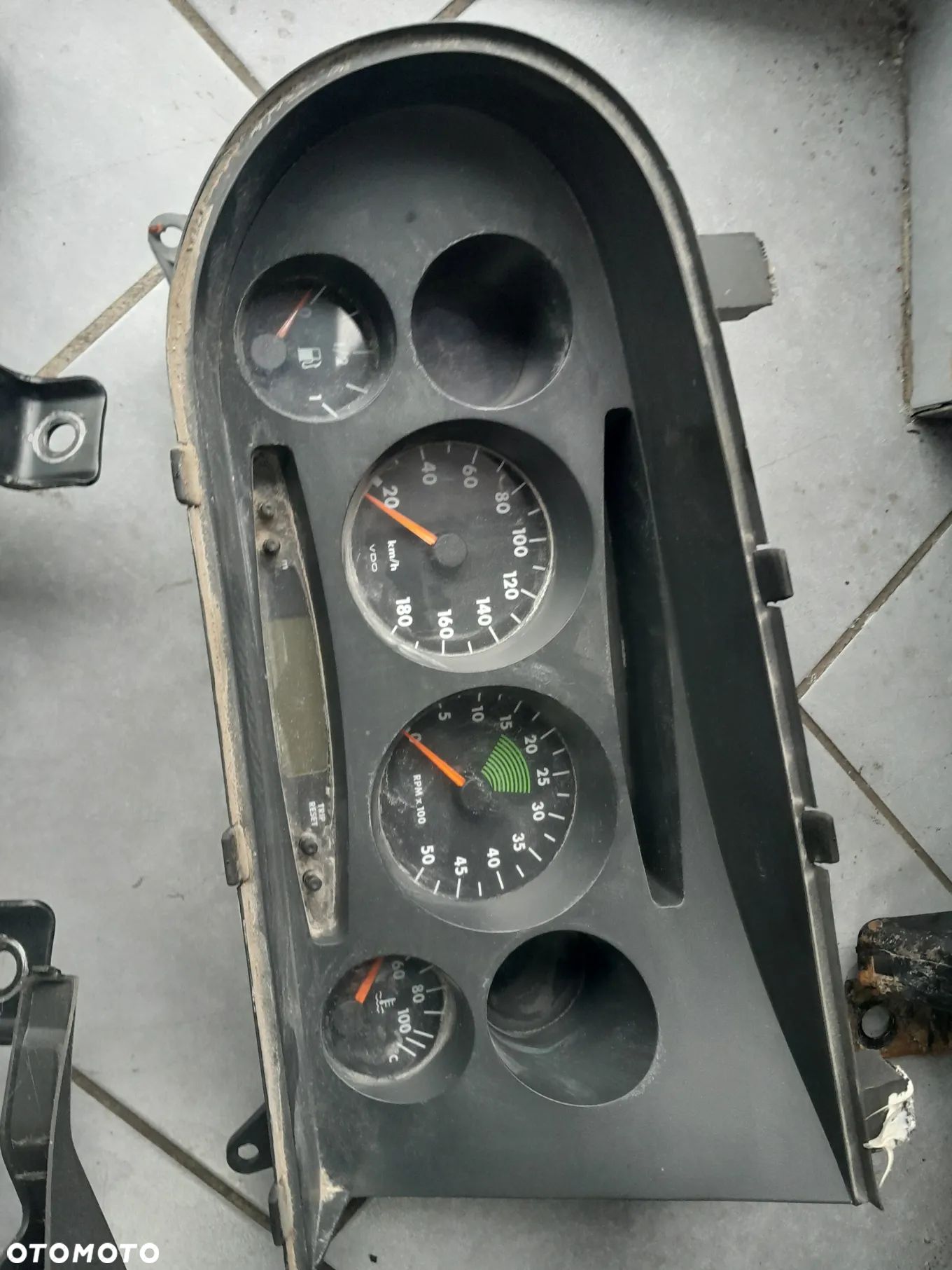 Licznik Iveco Daily 04r 504055190 - 1