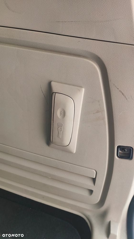 Chrysler Town & Country 3.6 Touring - 13