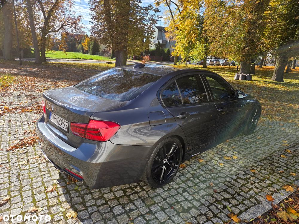 BMW Seria 3 320d xDrive Edition M Sport Shadow - 16