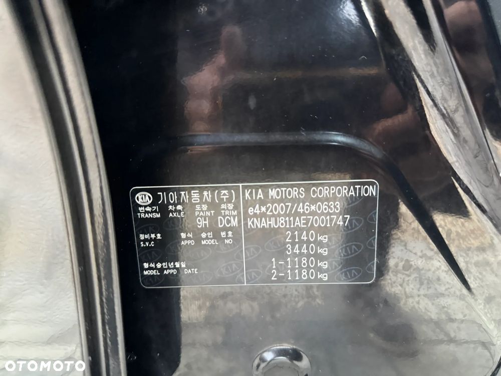 Kia Carens 1.6 GDI M - 32