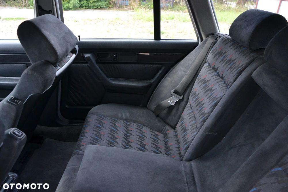 BMW Seria 5 540i - 18
